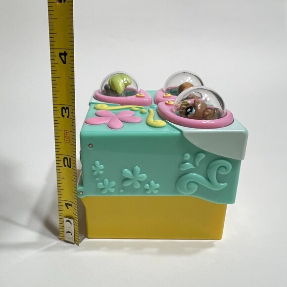 Authentic Littlest Pet Shop Teeniest Tiniest Rabbits and Hamster Mini Playset - Picture 9 of 10